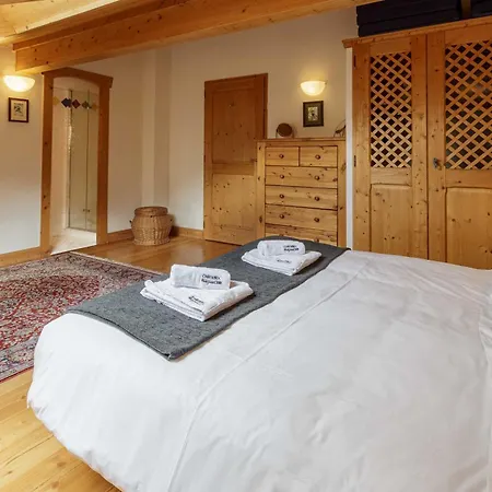 Les Sonnailles - Year Apartment