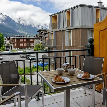 Les Sonnailles - Year Apartment