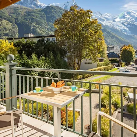 Les Sonnailles - Year Chamonix